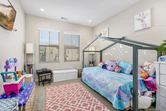 2018 Avenida Artana, Chula Vista CA: https://media.crmls.org/mediaz/4650dda3-736e-4e71-886e-79d11e3380c8.jpg