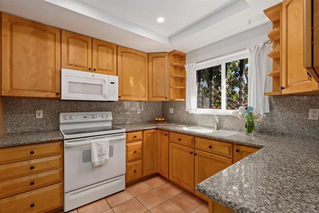 12102 Rancho Bernardo Rd, San Diego CA: https://media.crmls.org/mediaz/46548c27-f4f0-4d2d-a24a-f04ef644653b.jpg