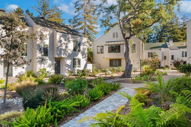 181 Centre Street, Mountain View CA: https://media.crmls.org/mediaz/46553519-173f-4740-bac7-edbc121d33a6.jpg