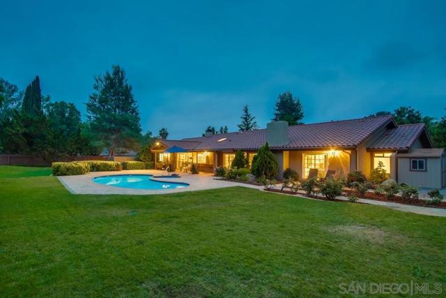 16657 Valle Verde Rd, Poway CA: https://media.crmls.org/mediaz/4657e666-9c3b-4081-8acd-8e92f59221fb.jpg