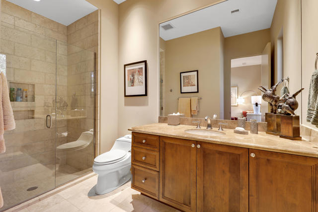 033_Guest Bath 2