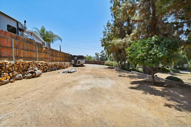 1830 Lisa Terrace, El Cajon CA: https://media.crmls.org/mediaz/4658abc4-8b97-49a3-96e1-773d2e8d8067.jpg