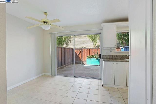 1048 Spring Valley Cmn, Livermore CA: https://media.crmls.org/mediaz/4658dcc8-d609-4da7-9754-75fcf2d792f9.jpg