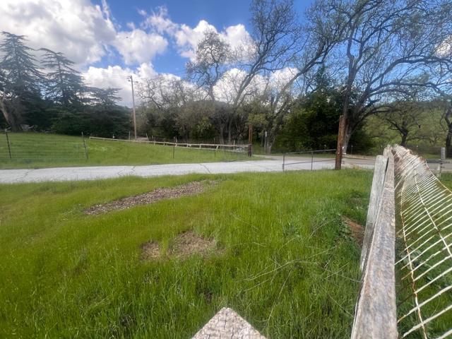 5390 Little Uvas Road, Morgan Hill CA: https://media.crmls.org/mediaz/46594844-53c4-4052-802d-04845add1515.jpg