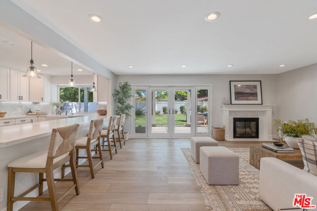 27062 Helmond Drive photo 5