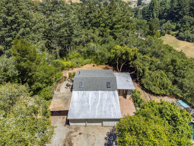 4151 Freedom Boulevard, Aptos CA: https://media.crmls.org/mediaz/465a01ec-f67d-4076-b3f3-bcc9276ceb73.jpg