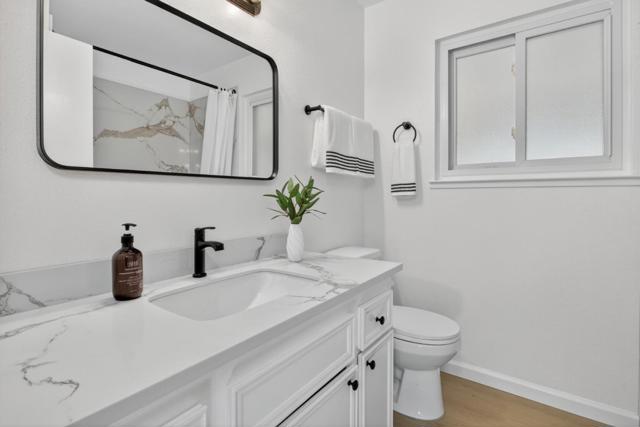 909 Guava Drive, Modesto CA: https://media.crmls.org/mediaz/465c030a-e24c-4722-a28f-abd42506368b.jpg