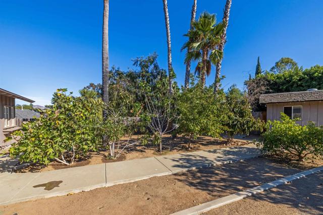 Image 12 of 44 For 11608 Vernette Dr