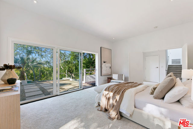 6969 Woodrow Wilson Drive, Los Angeles CA: https://media.crmls.org/mediaz/465cb8c4-94ea-4e11-9fe5-b938890013b3.jpg