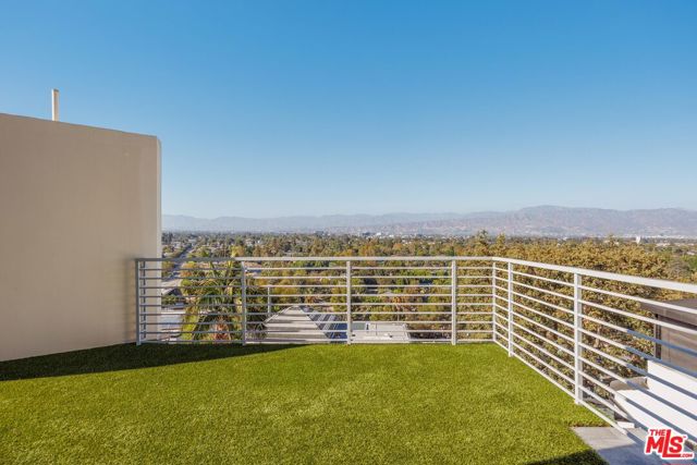 3 Bed Home for Sale in Studio City, California