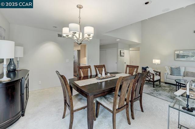 2638 Saklan Indian Dr, Walnut Creek CA: https://media.crmls.org/mediaz/465ce82c-1f10-4333-aaa3-88beca8120c3.jpg
