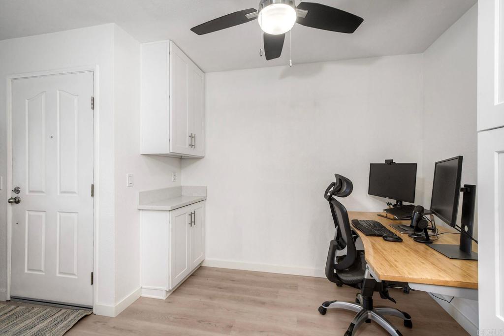 1810 El Camino Real - photo 9