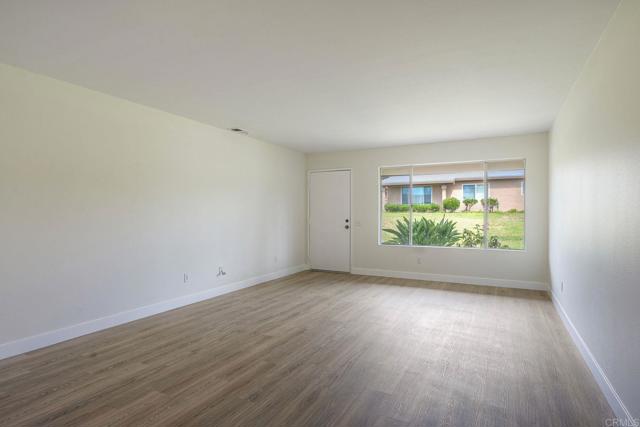 Detail Gallery Image 13 of 28 For 1014 Plover Way, Oceanside,  CA 92057 - 2 Beds | 2 Baths