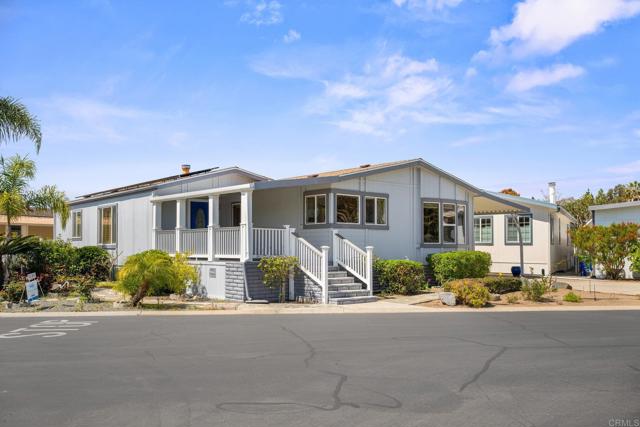 3502 Don Carlos Drive, Carlsbad CA: https://media.crmls.org/mediaz/465ef5b5-b32b-4105-8cba-05ba85089d78.jpg