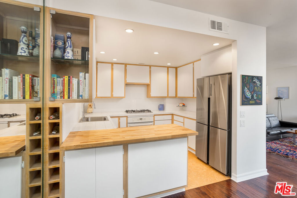 MLS #25624847 image #11