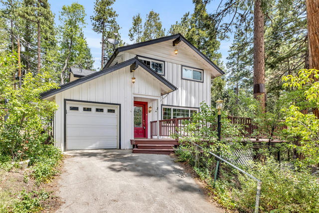 53200 Forest Lake Drive, Idyllwild CA: https://media.crmls.org/mediaz/465fd7a0-e00c-48ae-ba5c-54b0ece08331.jpg
