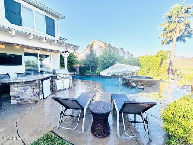 4984 Corral Street, Simi Valley CA: https://media.crmls.org/mediaz/466122b0-1459-4740-82a1-aa08df3a5f20.jpg