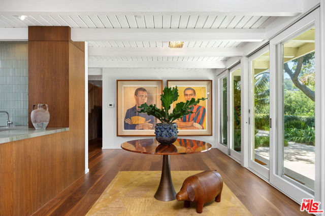 2179 Mandeville Canyon Road, Los Angeles CA: https://media.crmls.org/mediaz/466151ed-cad0-4a9b-be0a-4bf4938f7af6.jpg