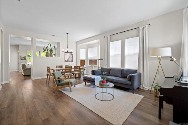 2710 Valleycreek Drive, Chula Vista CA: https://media.crmls.org/mediaz/4661c70f-6a25-48e5-92f0-c669cda62b2a.jpg