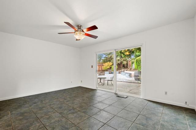 1091 Century Drive, Napa CA: https://media.crmls.org/mediaz/46628788-c789-4695-90b8-121c097ecc91.jpg