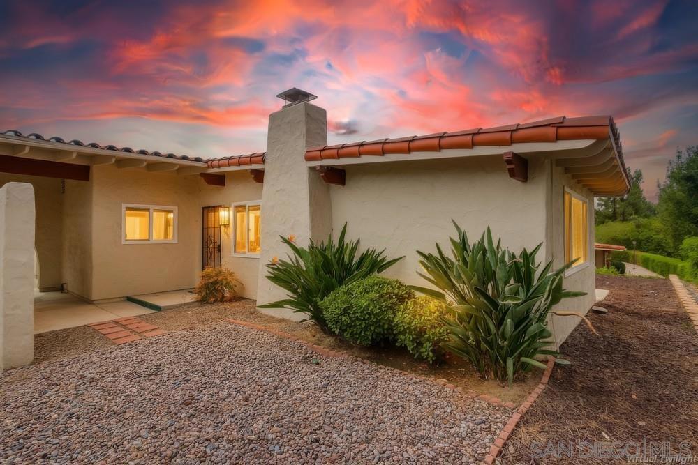 12450 Meandro Road