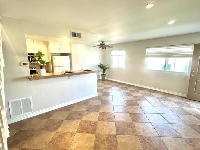 Image 17 of 26 For 72534 Edgehill Drive 2