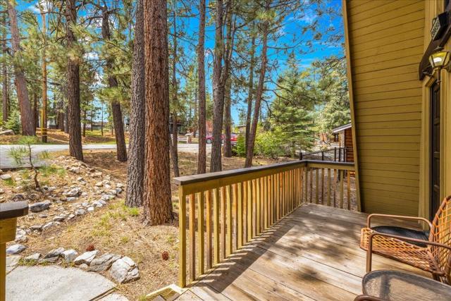 39656 Forest Road, Big Bear CA: https://media.crmls.org/mediaz/4665086e-6c35-4565-8aae-948c6d472d04.jpg