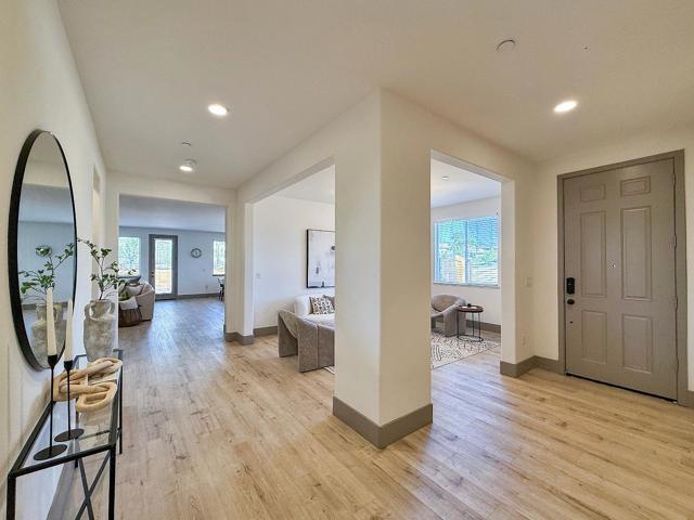 9283 Rancho Hills Drive, Gilroy CA: https://media.crmls.org/mediaz/4665dcab-c416-4bd9-8d73-579fe4cce873.jpg