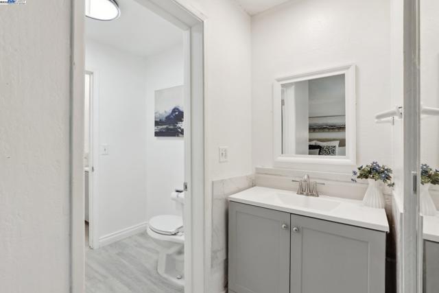 Image 22 of 41 For 38500 Paseo Padre Pkwy  102
