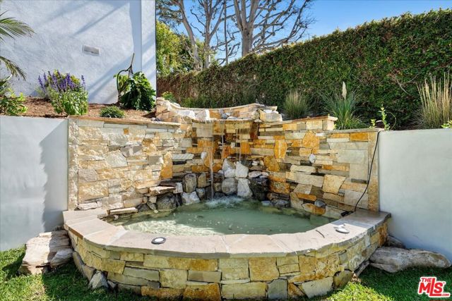 1736 Paseo Del Mar, Palos Verdes Estates CA: https://media.crmls.org/mediaz/46672cb8-9542-4366-885d-712c2b21f2bb.jpg