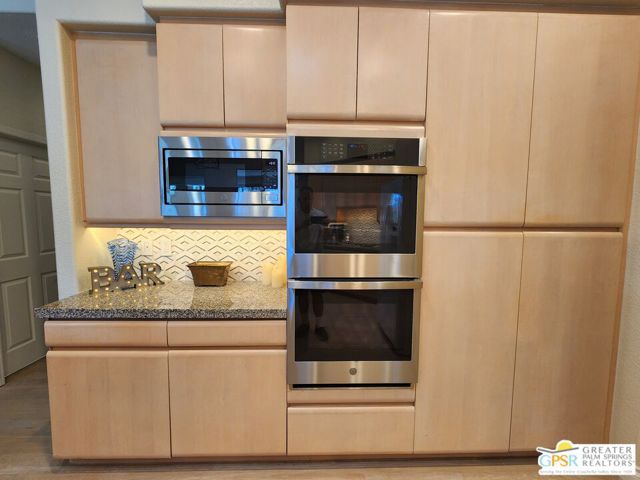 36660 Palm Court, Rancho Mirage CA: https://media.crmls.org/mediaz/466875e9-4cd5-4fb2-b63f-686502fa11e8.jpg