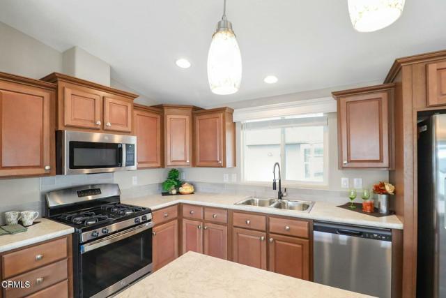 Detail Gallery Image 4 of 18 For 140 Borrego Ave #174,  Oxnard,  CA 93033 - 3 Beds | 0 Baths