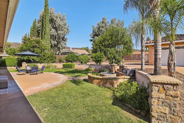 16112 Arena Drive, Ramona CA: https://media.crmls.org/mediaz/466c0a5c-ffd9-49e3-a2e0-e67d855b8ee6.jpg