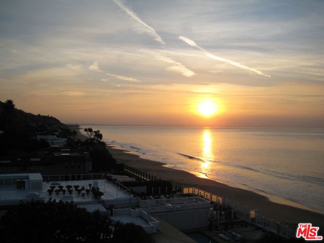 22548 PACIFIC COAST Highway, Malibu CA: https://media.crmls.org/mediaz/466c0b3b-767a-454c-9e90-f3881a5ada5e.jpg