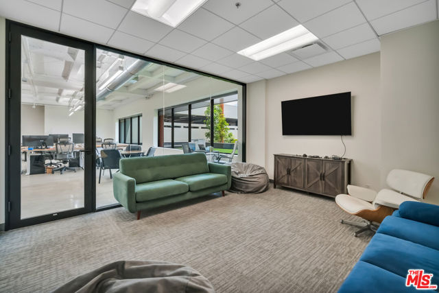  Commercial for Sale in El Segundo, California
