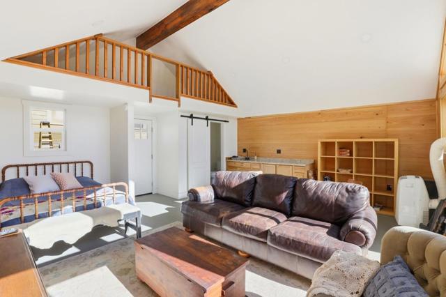 6750 F Street, Tres Pinos CA: https://media.crmls.org/mediaz/466da543-071e-44d1-94d6-92c9767c7afc.jpg