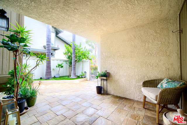 52 Carriage Hill Lane, Laguna Hills CA: https://media.crmls.org/mediaz/466dbc3c-77a2-49a6-b05a-afc38c42ddf7.jpg