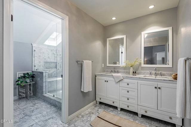 131 Christopher Lane, Ojai CA: https://media.crmls.org/mediaz/466e2758-3454-4461-8214-bff8ba895452.jpg
