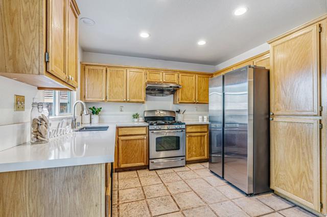 4928 Pinehaven Way, Antioch CA: https://media.crmls.org/mediaz/466e300e-4b64-412e-9a67-984ac515428c.jpg
