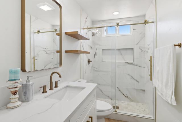 Detail Gallery Image 27 of 69 For 1917 Friendly Dr, Vista,  CA 92084 - 4 Beds | 3 Baths
