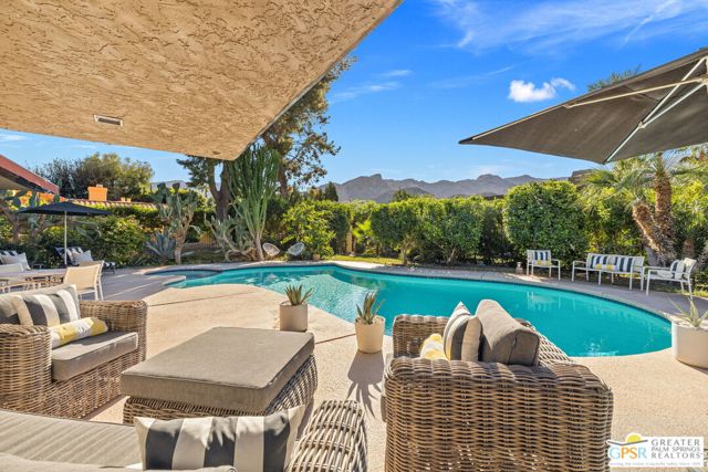 40675 E Thunderbird Terrace, Rancho Mirage CA: https://media.crmls.org/mediaz/466f026d-30fa-44ca-8e10-42ad930fa533.jpg