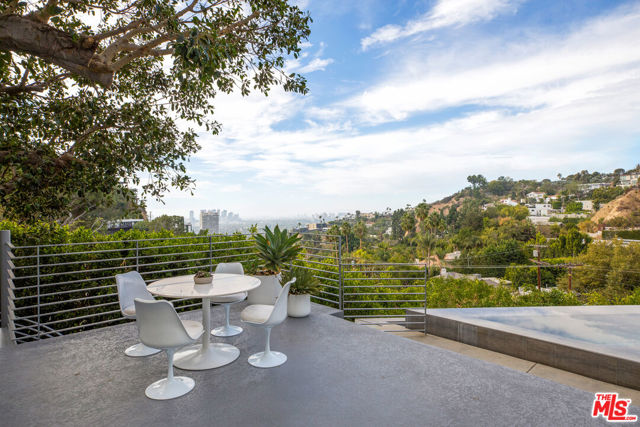 3 Bed Home for Sale in Los Angeles, California