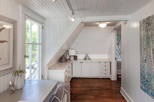 12791 Normandy Lane, Los Altos Hills CA: https://media.crmls.org/mediaz/466fb38c-b1bc-4c8b-a72c-25c0e3d3d96d.jpg