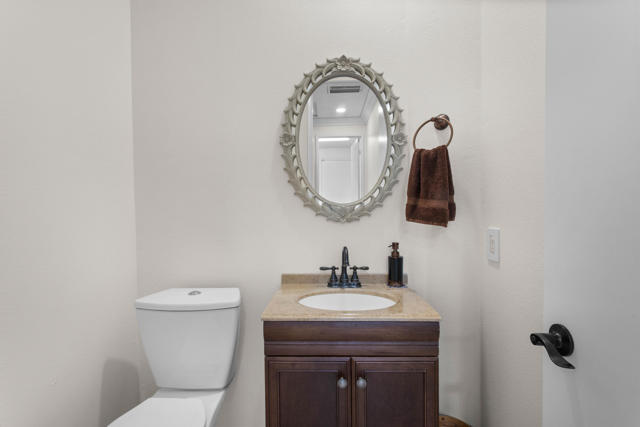 74629 Lavender Way, Palm Desert CA: https://media.crmls.org/mediaz/466fe5c0-f67f-4e6d-9020-a662b029eed5.jpg