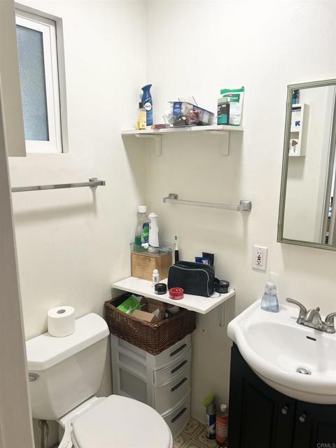 157 MAPLE AVE., Carlsbad CA: https://media.crmls.org/mediaz/466ffe65-85ca-4056-8573-74b84047e5fd.jpg