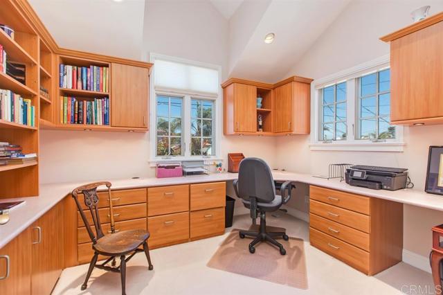 Detail Gallery Image 7 of 12 For 958 a Ave, Coronado,  CA 92118 - 3 Beds | 3 Baths