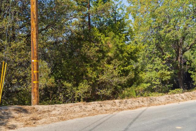 0 Chillon Drive, Crestline CA: https://media.crmls.org/mediaz/46711ea9-9bdf-4314-8384-21f854aabd53.jpg