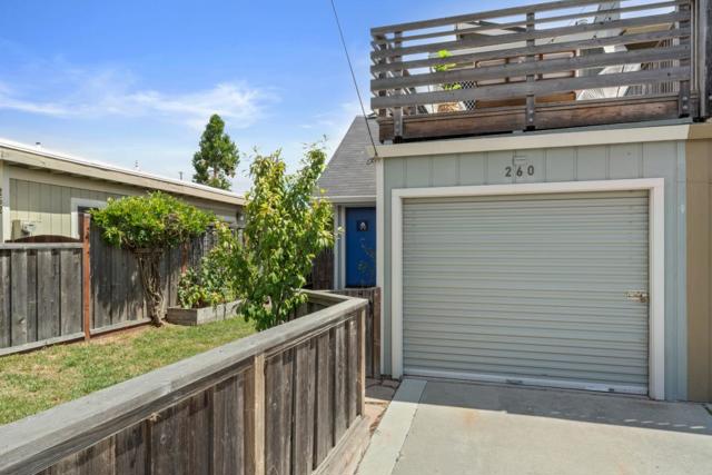 260 Walk Circle, Santa Cruz CA: https://media.crmls.org/mediaz/467165ba-76ea-49c9-8909-f1f0ef369d5b.jpg