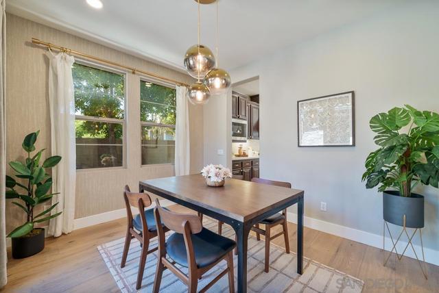 8297 Katherine Claire Lane, San Diego CA: https://media.crmls.org/mediaz/46718460-9047-45ca-823c-dfd85e711663.jpg