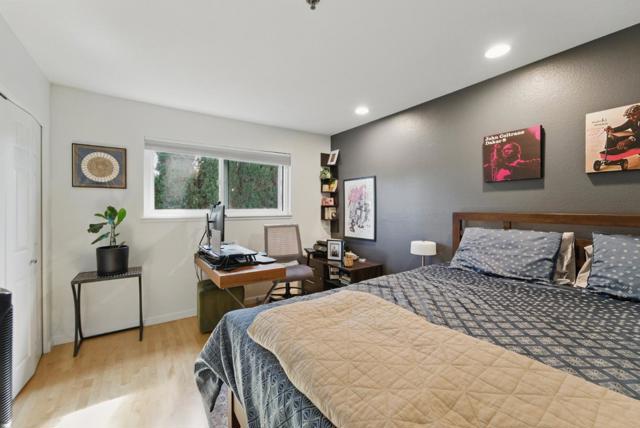 2149 Junction Avenue, Mountain View CA: https://media.crmls.org/mediaz/46729369-72cc-4728-a844-6c5bd8ee2124.jpg